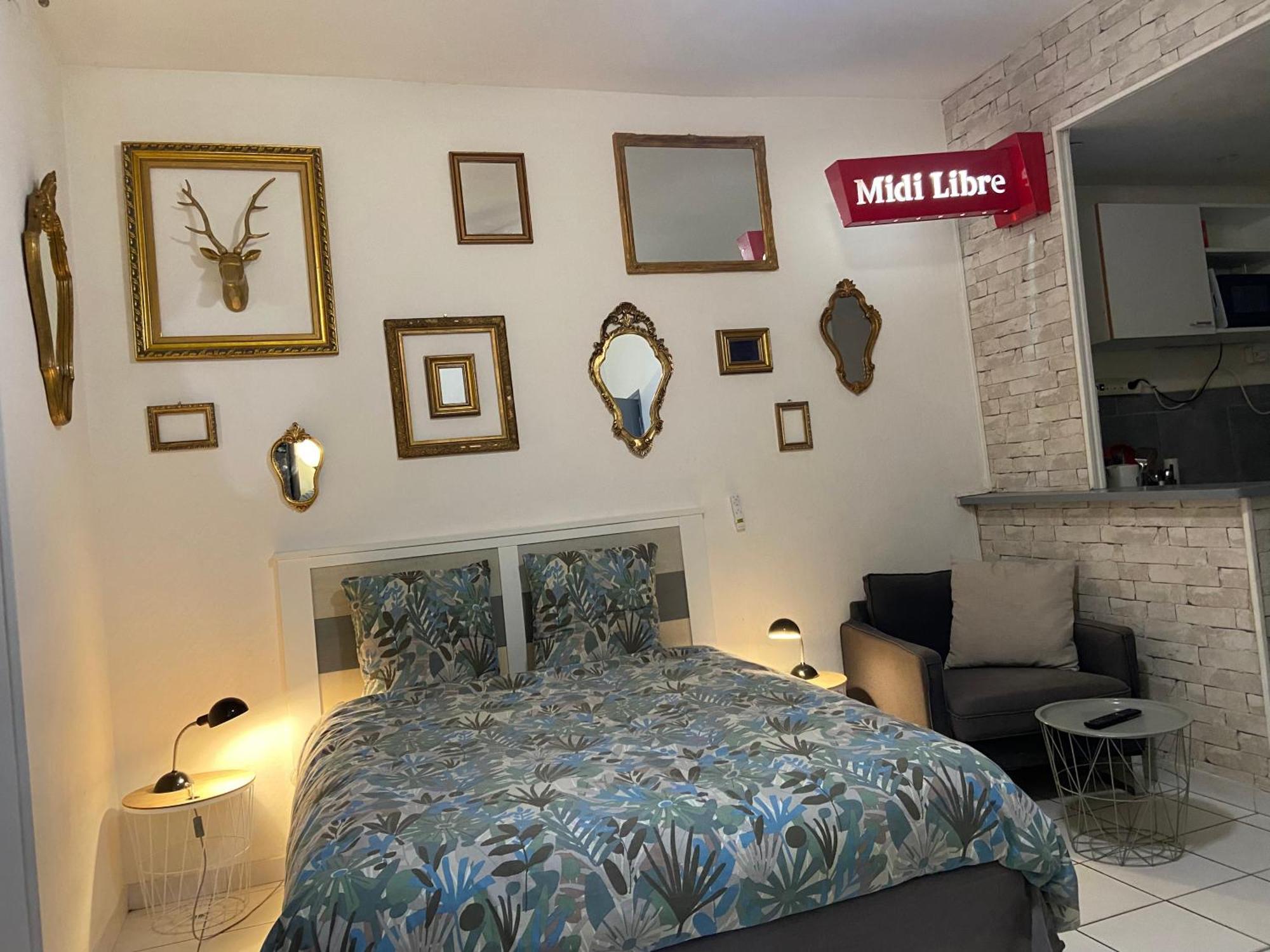 Studio Triangle Arene Gare Maison Carree Placette 님 외부 사진